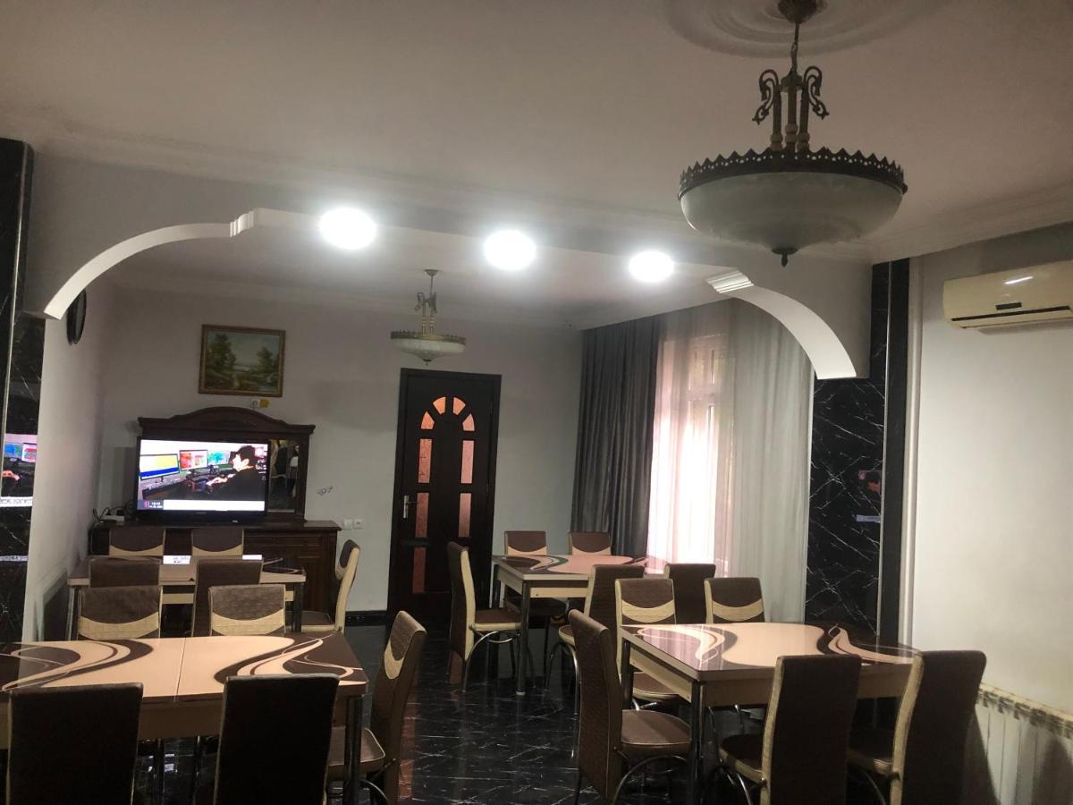 Отель Гостевой дом Nini Mari Кобулети Экстерьер фото